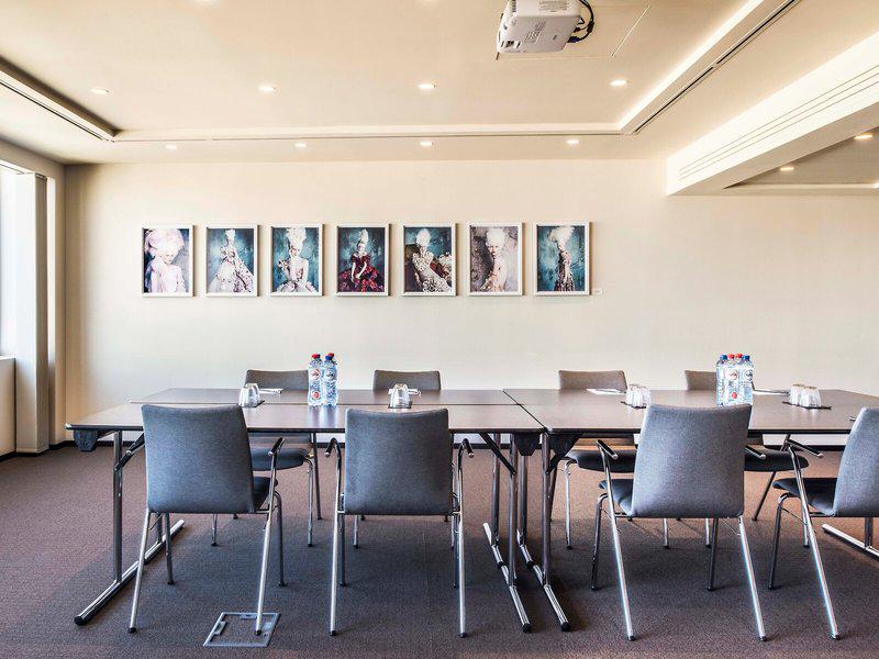 5A75FE026579D4FF209AEE6A7CD5FAC4