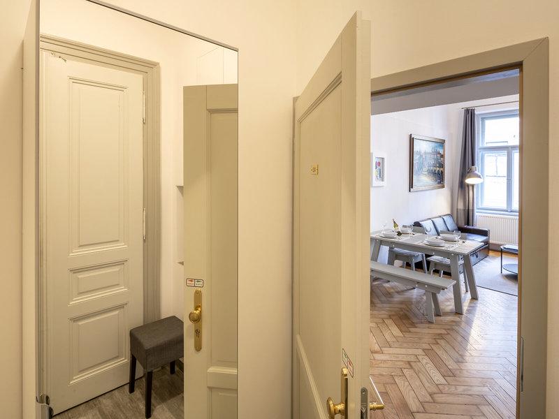 354292BBC32EA2FFC6CFC33C8E3849FA