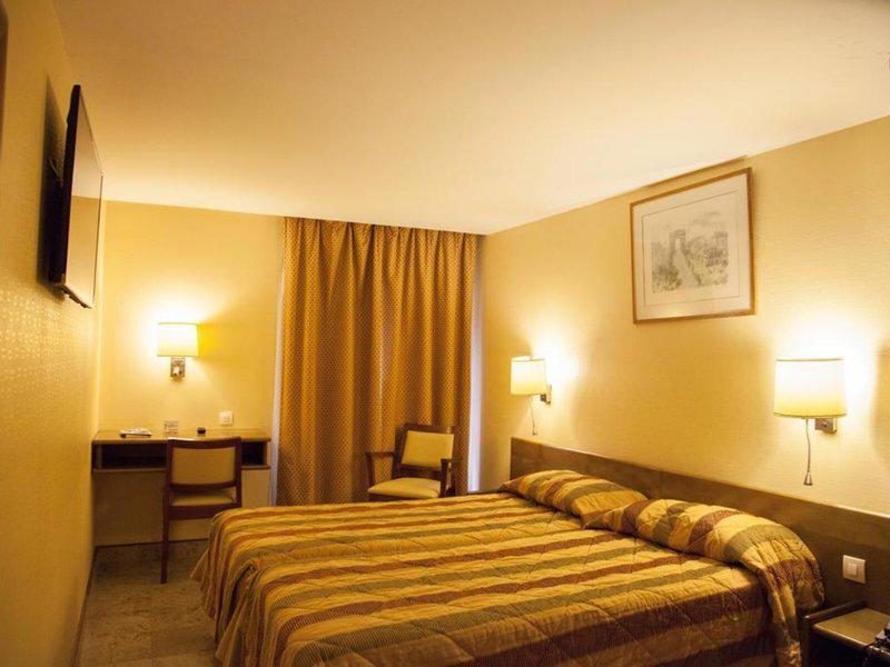 A51F2D79CF33734C215887382652E421