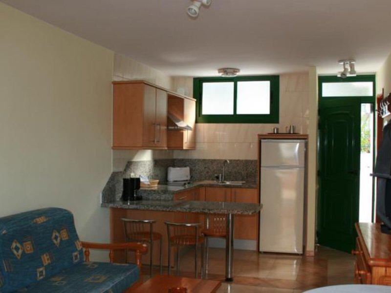 61855AB10AE2F810B62444EA415A49D7
