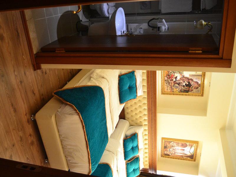 7FC6FD7CBF244333456C18A16507780B