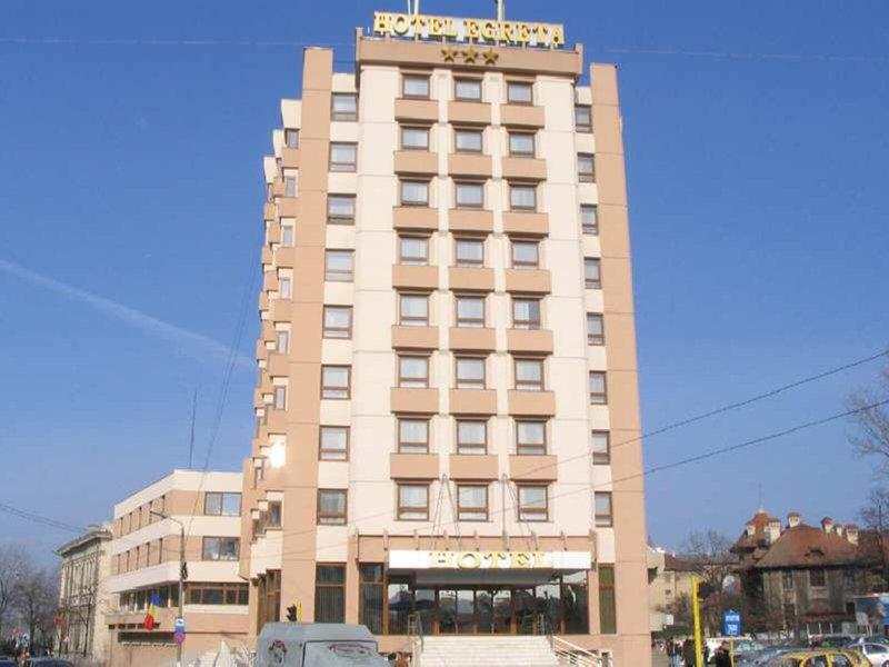 52E605335114F30EC560EBA2CB7766B3