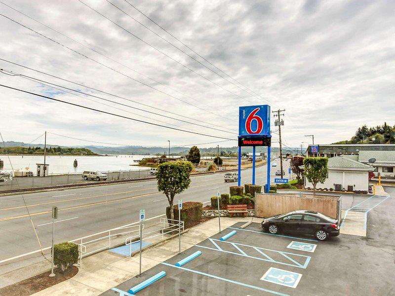 E1AAB4BEA564222196DFA75994768628