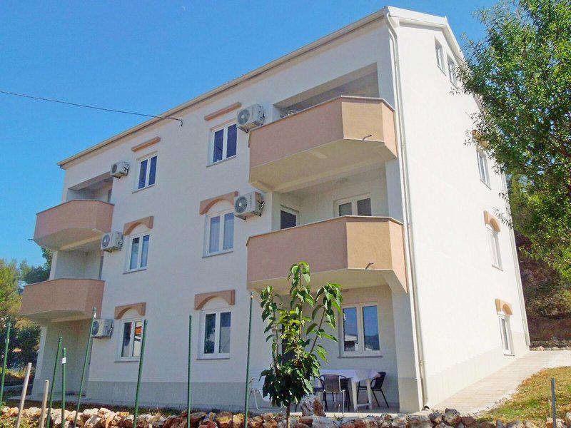 EE59C7C9E23C2CA2E61CAC0B30045C14