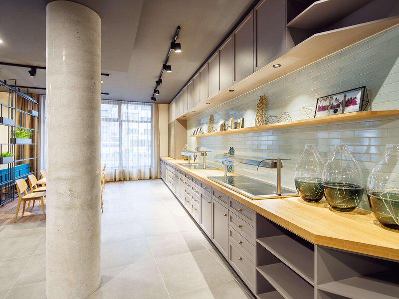 3DAB2778E0DAD8749C9A27E7550BCFA1