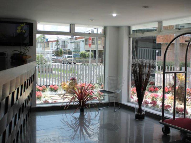 240CCED651042192A8EEC3E5A368CF04