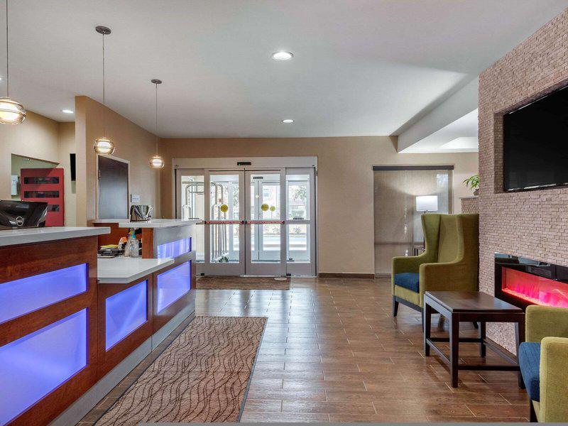 FC0B0596E417D3776D26951CBA7DD5FE