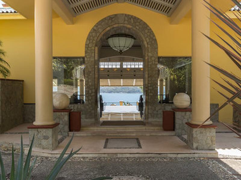 05F95CBAF9966F327532AC8704D36BA3