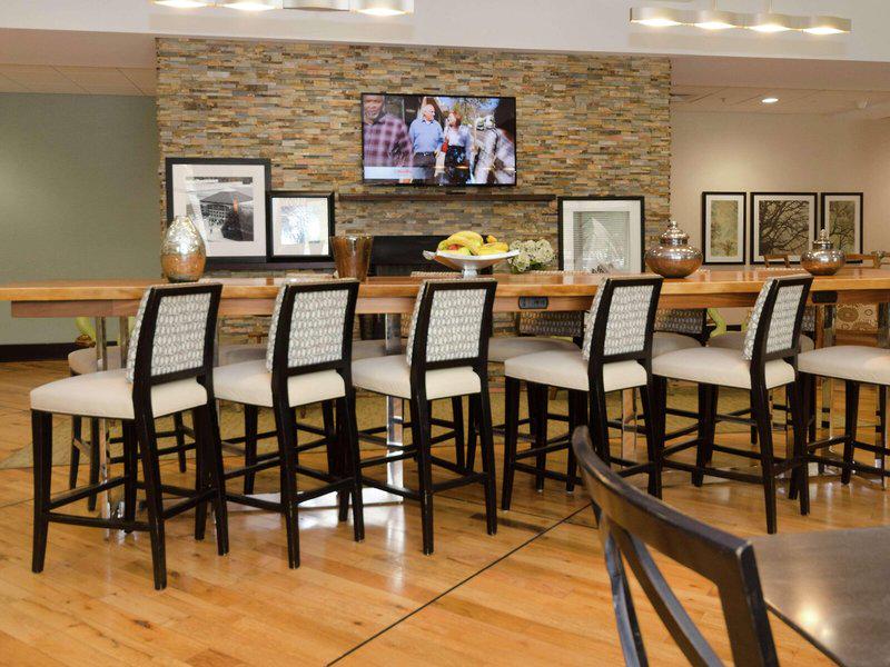 BAE7C75353A1953A61E690B4F7E88448