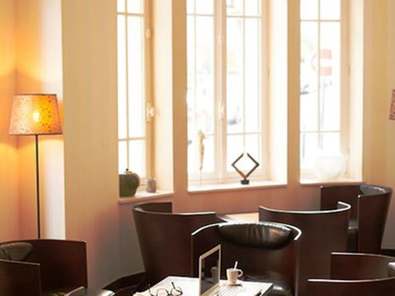 9A745C8DC272C76400ADE1E9455DBE40