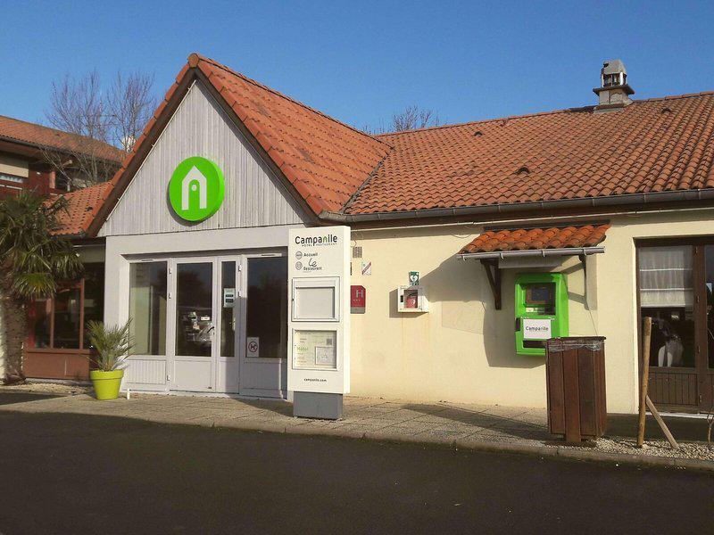 F6A51942B7264A78096A2A862259BA3C