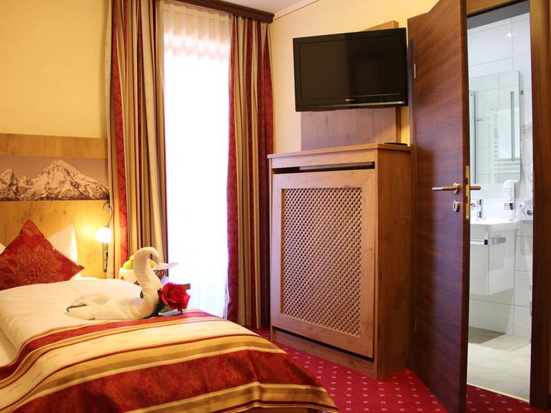 5D818C1614346D861A293CA960CB399D