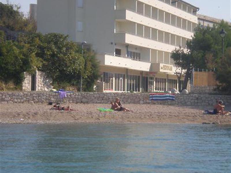 38FFD542F3123BD21F2949A6B3AEF0ED