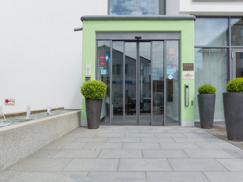 898DD8ED698A027F195F19E55B569B51