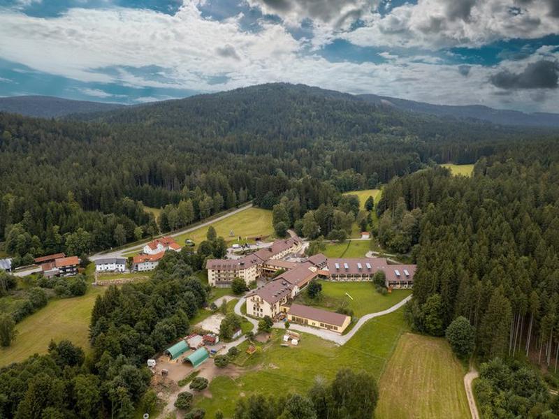 9F24809DD7A0B5F285FF360372C1B93E