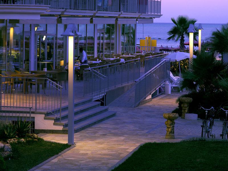 E251167CB1A059D39AEA331A35AC78FD