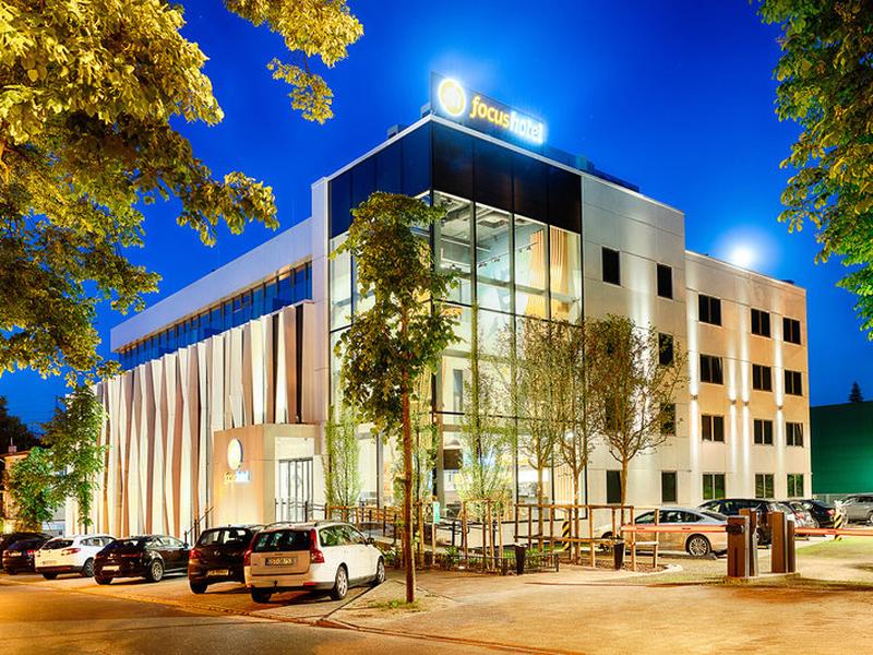 77054600AD0DAD1D5C01E02669BB6ABA