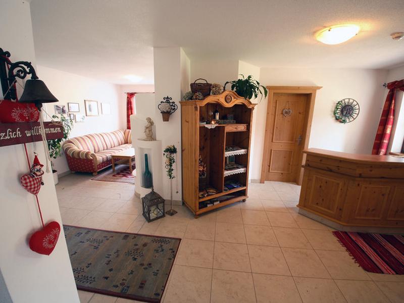 8F43477DD818414A973441F7BC7EFB30