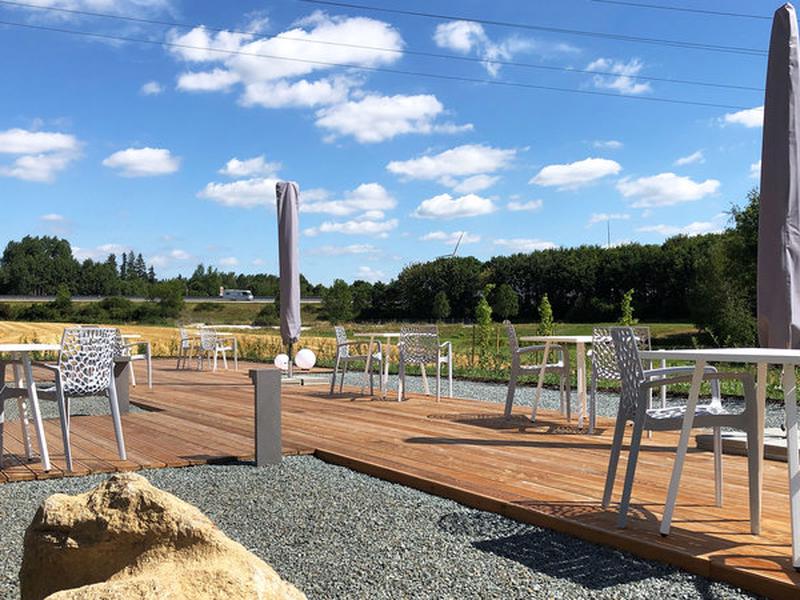 A812B61ACB85D41BE801EAA37128E52A