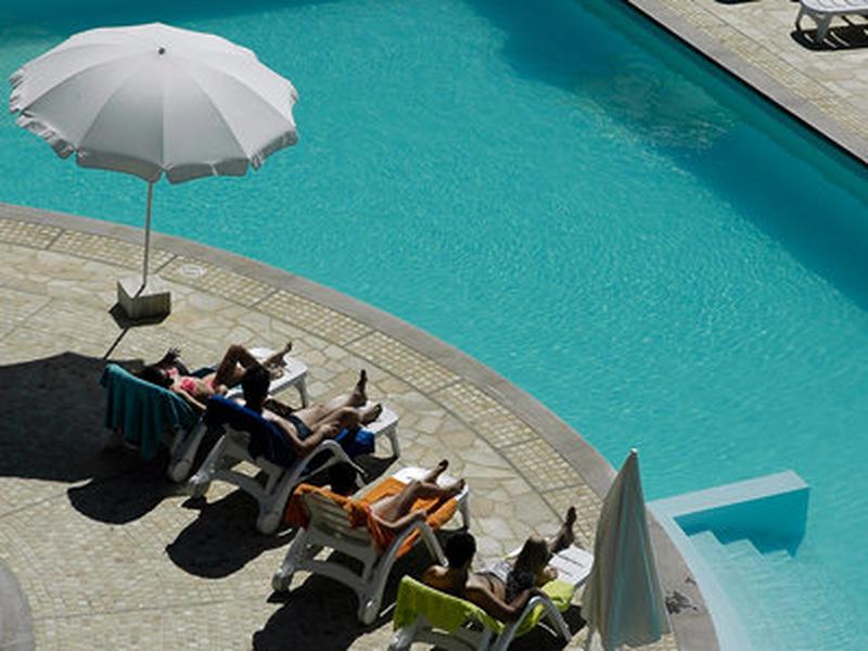 F9F2982FA0A4DA8652A093DE1B15ACFB