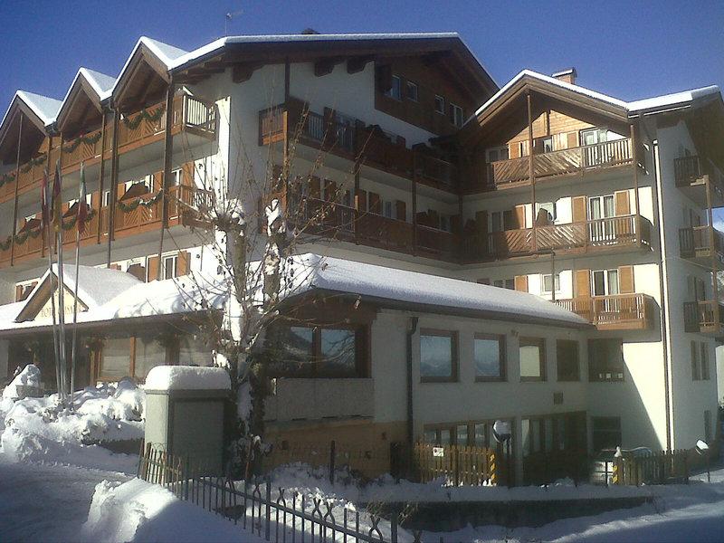 5210DDAC2463AD490B8A18B6B9CC575B