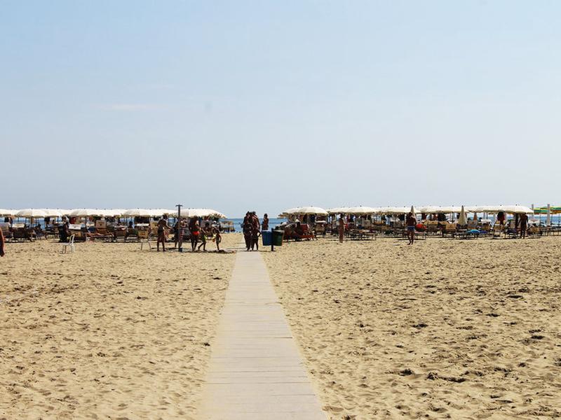 5BA1BCA1947A213589F98BA7276DF904