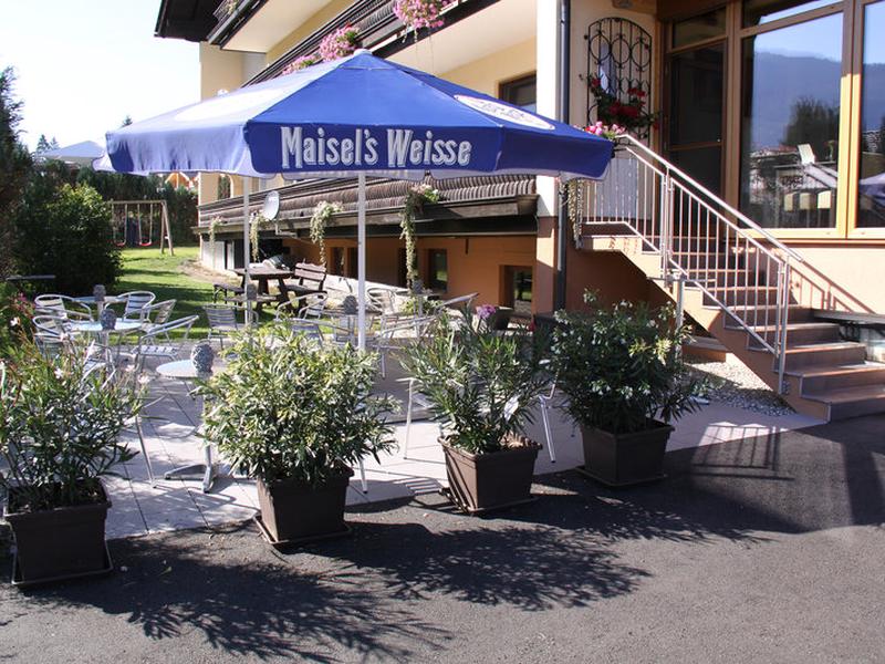 319806833BF867F626CEC1A132E6FFDD