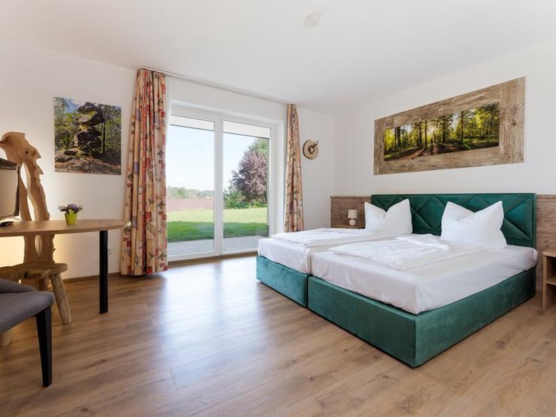 8567E5A75D6A49177F6AFAACB768C179