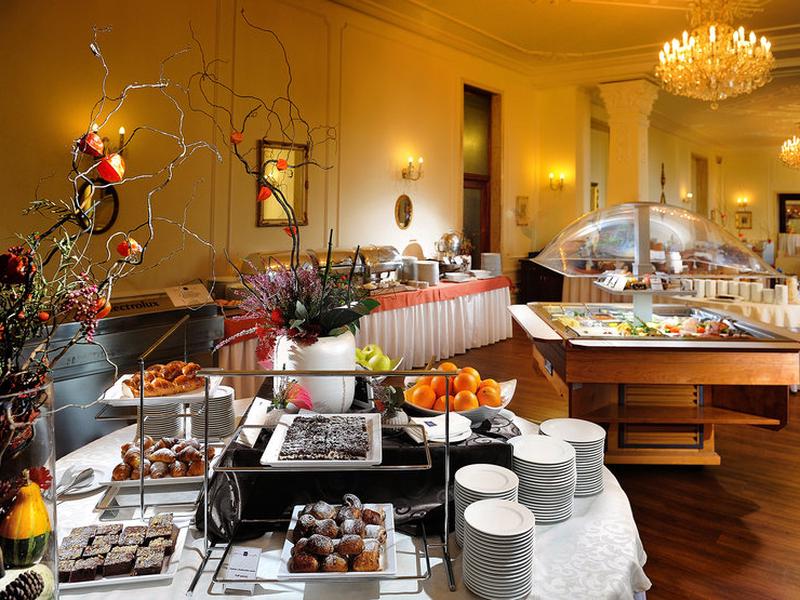 F438A7713185976166117AF9EBAE8173