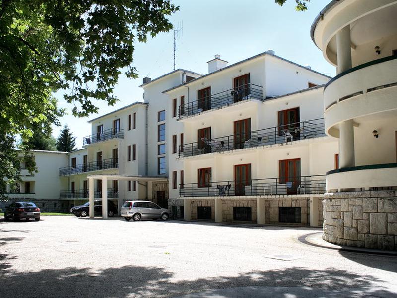 DCBC2DD5A4359FD0068CECC6AC9DEB8B