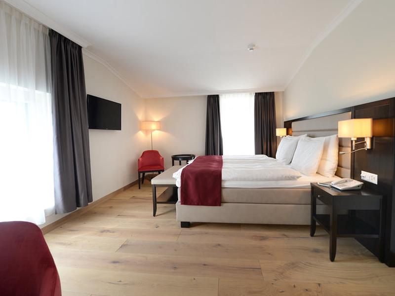 31C5454CBCB4BD22B89B4251EE9779ED