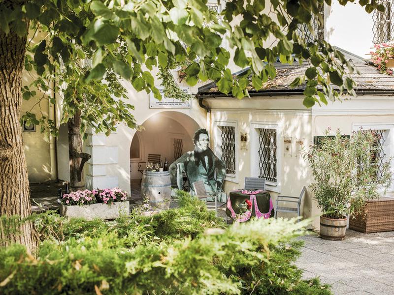 417C2BA27FFAEE013E05213B46905730