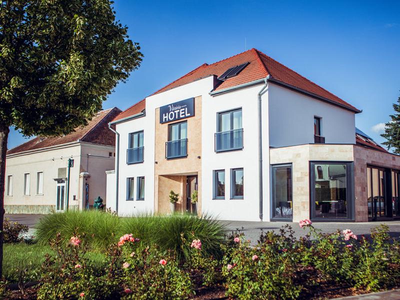 7ACBC55C4706743AC5D7591C474B84A4