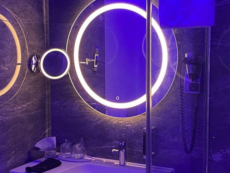 7D33AA90684F5698D4A238027BB63447