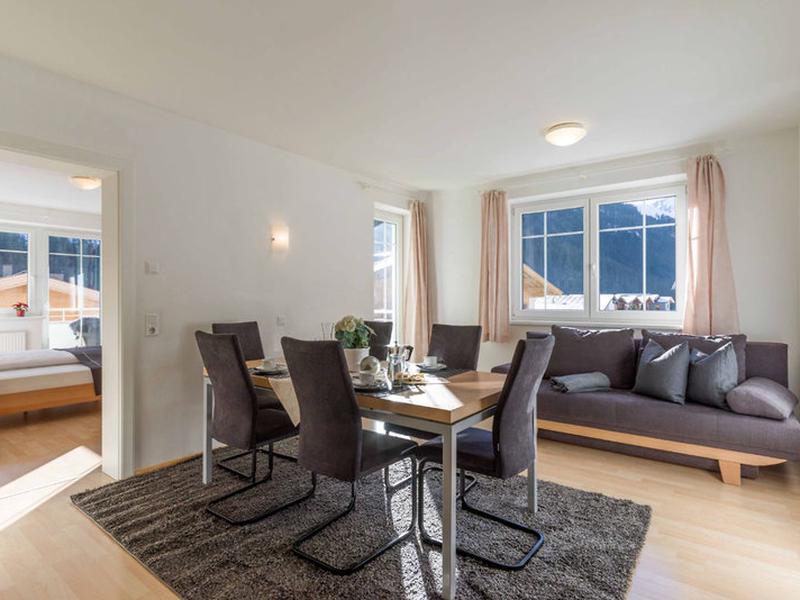 8EEC05EE75439DFB6EA945B434186F0B