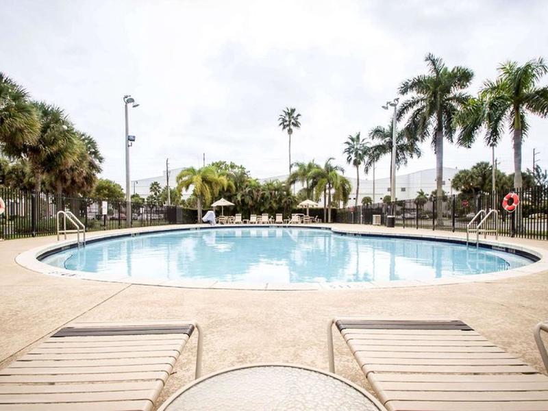 A4D9E5A6A5D3536CA770D2E7CEC76991