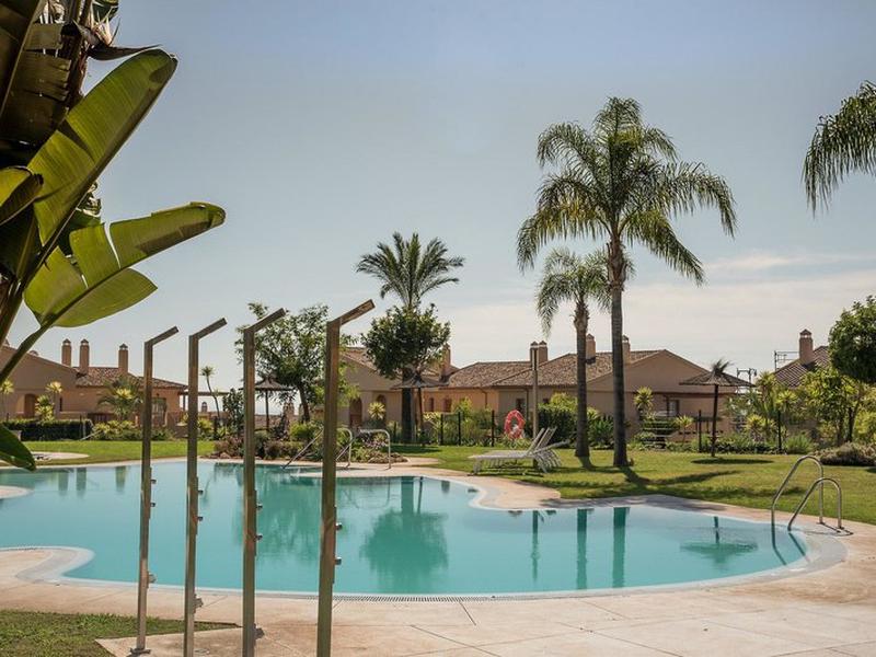 6A564E828669A1E90210C4982A125A24