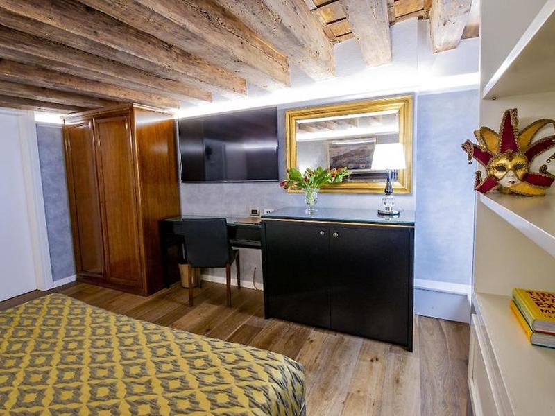 EB1EA16EDDB838E2DB89525F67A5C30B