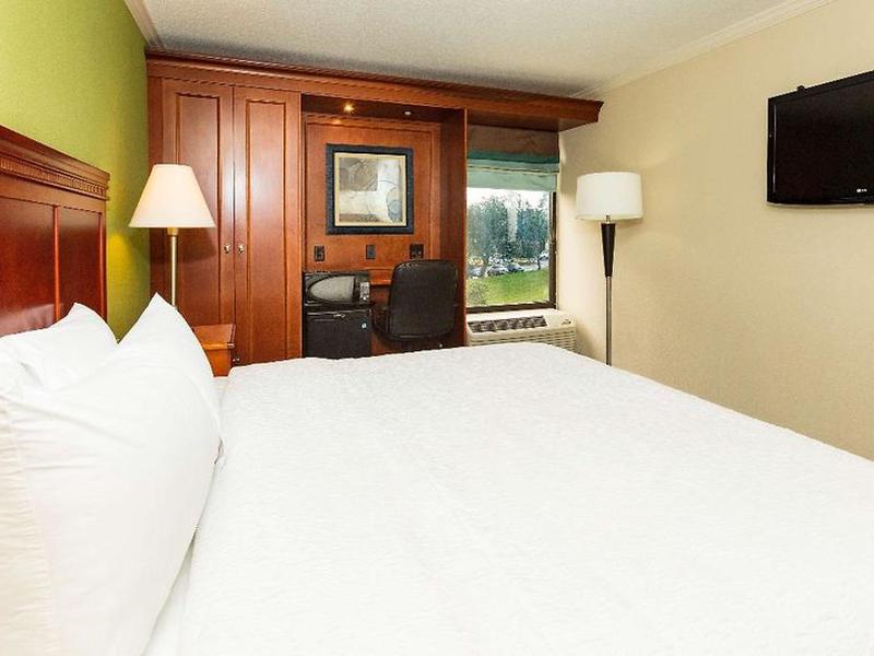 CE4F8679646E79E3F00C8FEE3F891740