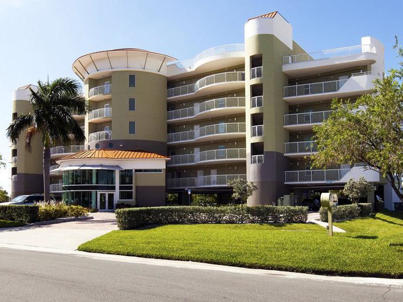 2D03F2E7C7A4F0B5095693E9243B7B3E