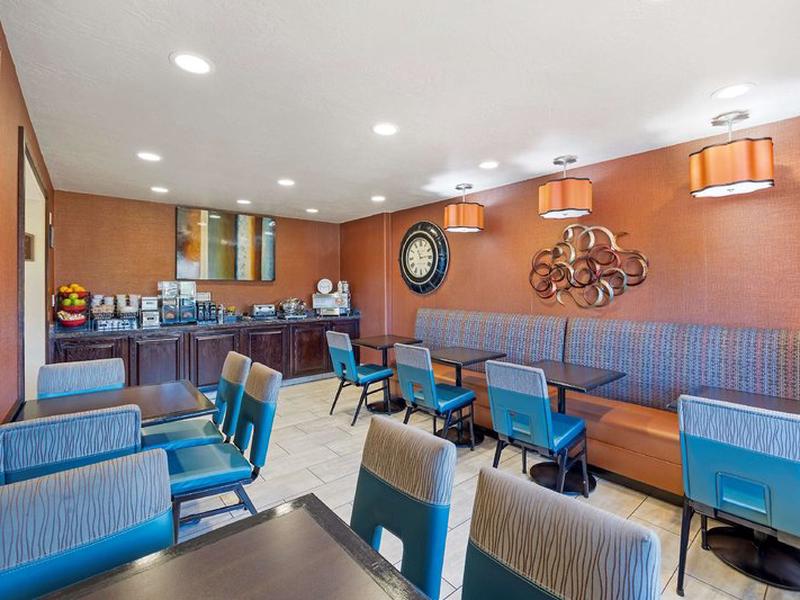 21122F618700CF944F00C2EE367FD471