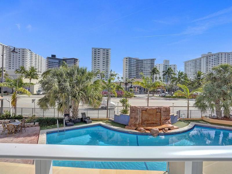 5DE37680D24273B973784C1865E8D9E4