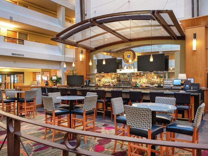 9BB37E30B6C33E853F71943C446DC04A