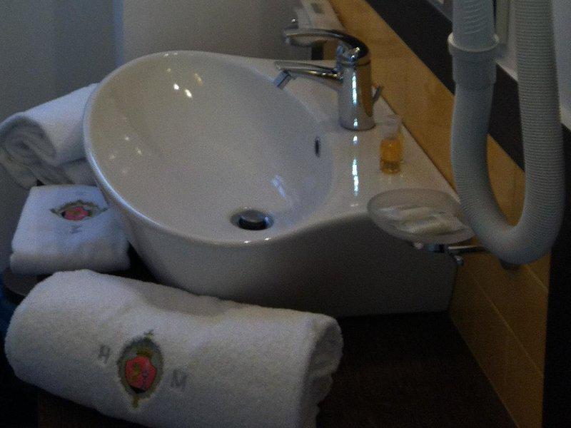 BE228EF31E48D1D54D934D6F5E3DB5DF