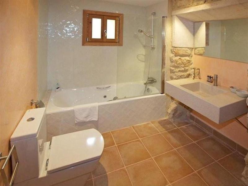 E8947B75408B4273B4F934DFCC19B86D