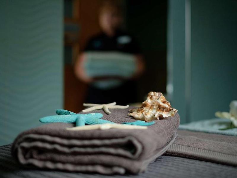 F0FA304624F4C7B9E570E6DACF0E0A5E