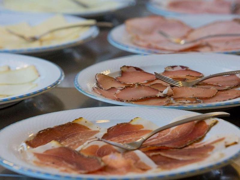 3051F6E8D19D1406CA43DE9B77491877