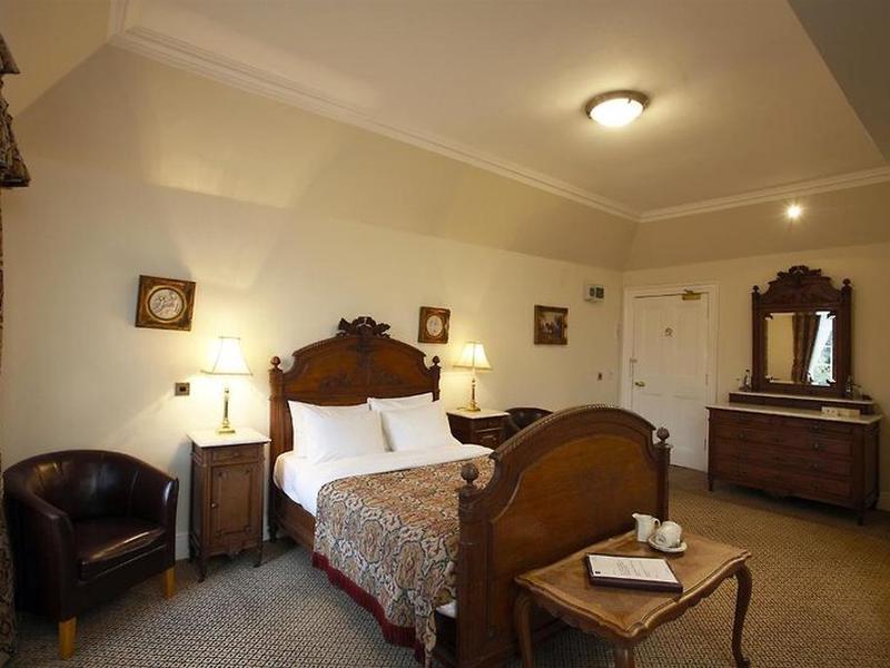 90F61A6B91185701ADCC5BE4C0EF376D