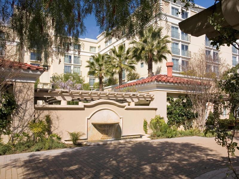 37B980185AB71F6FF4B4D8769B4DFC70