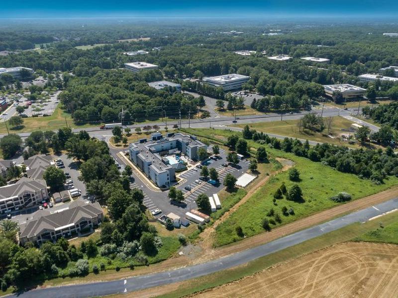 03863B8E6EF0875D775F03F127A677BC